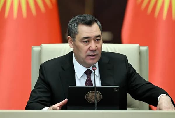 Президент Садыр Жапаров: «Мы все должны признать одну неизменную истину: у каждого органа власти, каждой структуры и каждого руководителя есть одна общая цель - честно служить народу и государству!»