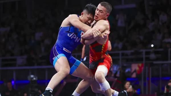 Кыргызстанский борец победил действующего олимпийского чемпиона