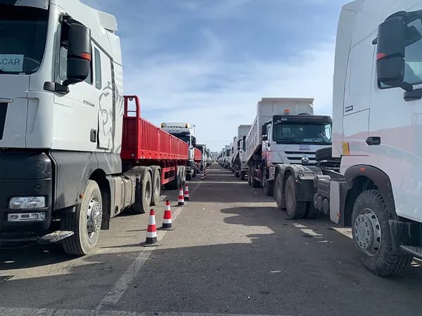 Традиционные водительские права никто не отменял