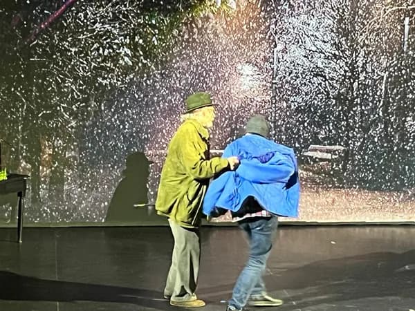 Аншлаг для Двенадцати