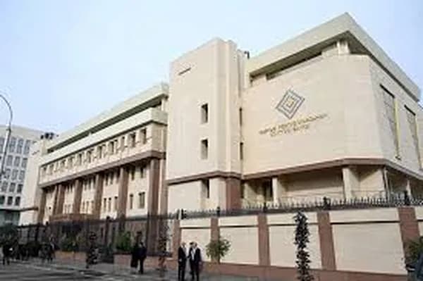 Национальный банк сохранил ключевую ставку на уровне 12% годовых.