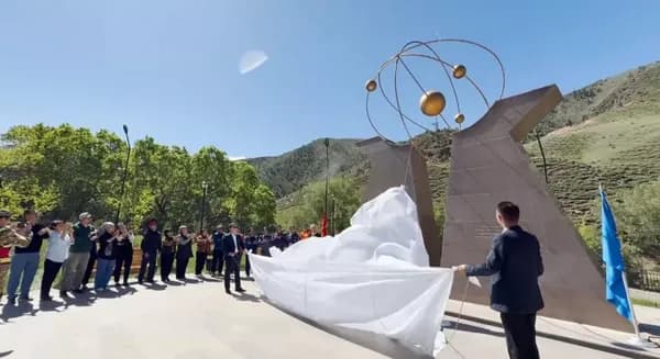В Мин-Куше открыли мемориальную стелу в честь завершения рекультивации урановых хвостохранилищ