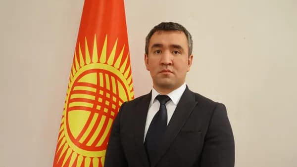 Сыргакбек Джапаркулов назначен директором Республиканской библиотеки детей и юношества имени К. Баялинова