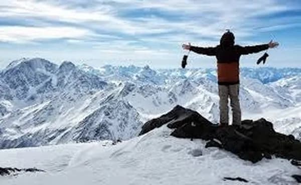 Кыргызстан официально объявил о старте зимнего туристического сезона 2025 года