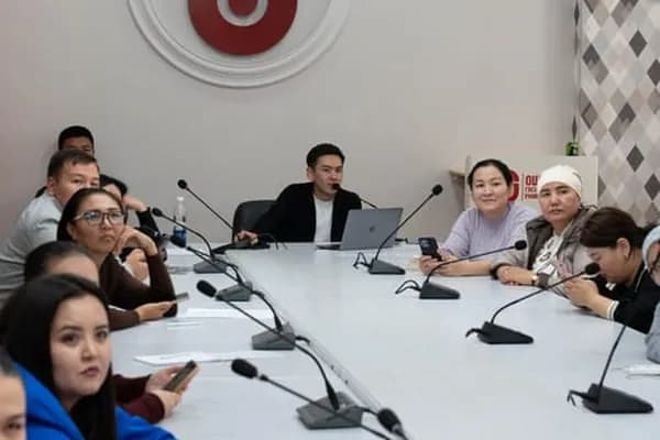 В Оше завершила работу медиашкола «Евразия» — одно из самых заметных образовательных событий в медиасфере южного региона Кыргызстана