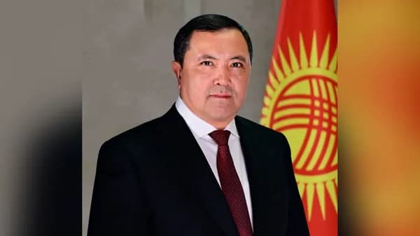 Каныбек Досмамбетов назначен исполняющим обязанности министра здравоохранения